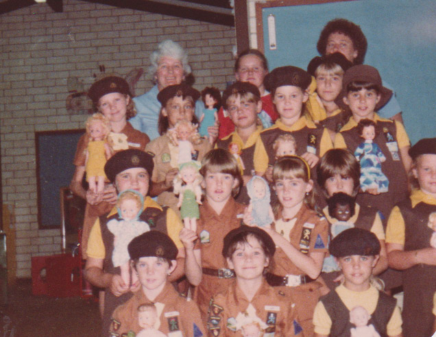 1st Redcliffe Brownies helping with Father Brian's Christmas Appeal 1982